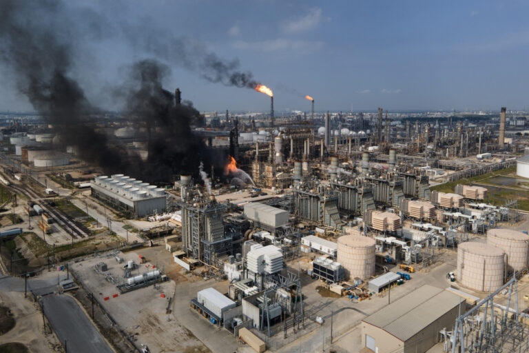 An overhead view of an explosion at a Shell USA Inc. facility on May 5, 2023 in Deer Park, Texas. Credit: Mark Felix/The Texas Tribune