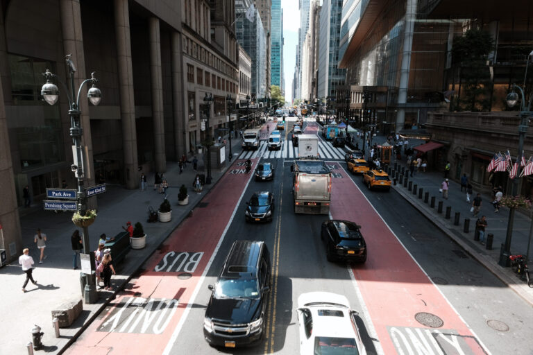 Traffic moves through midtown Manhattan on Aug. 31, 2022 in New York City. Credit: Spencer Platt/Getty Images