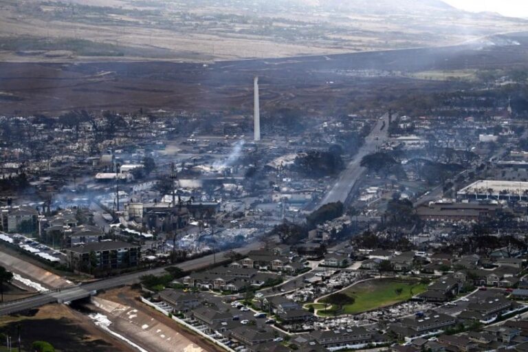 Le nombre de morts dans les incendies de forêt de Maui est maintenant de 53 ans et devrait augmenter