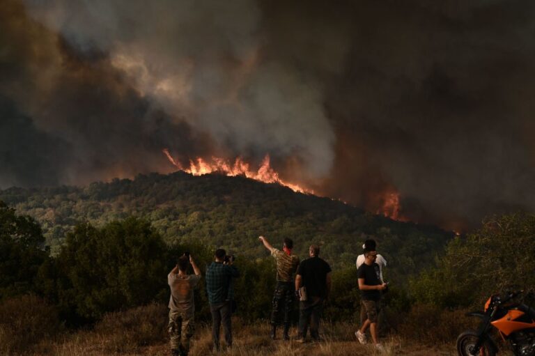 GREECE-FIRE-ENVIRONMENT-WEATHER-CLIMATE