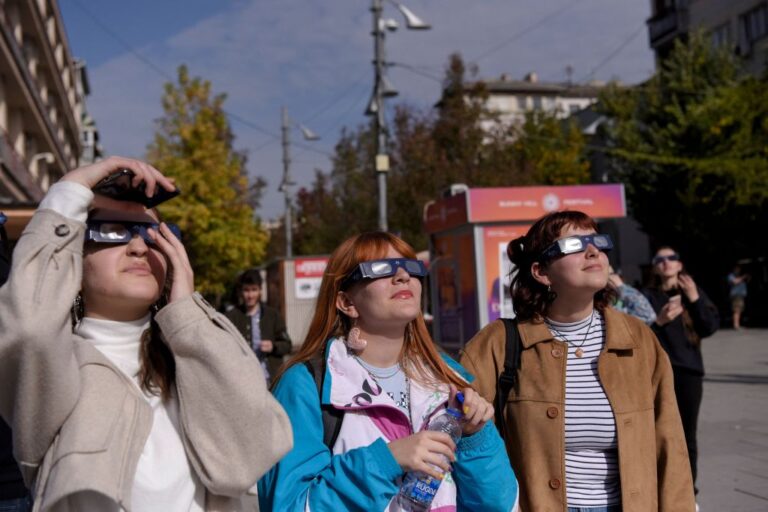 « Cercle de feu » : trois façons de visualiser l'éclipse solaire annulaire de 2023 et trois points importants à retenir