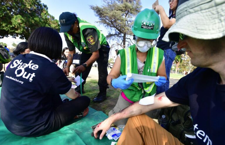 A photo of the Great California Shakeout earthquake drill.