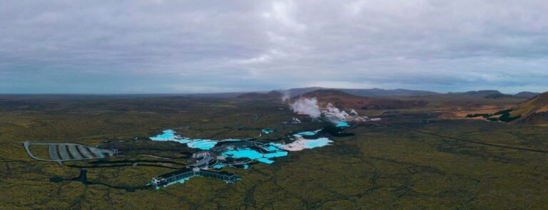 1000 Earthquakes Shut Iceland Geothermal Spa Blue Lagoon, Rockslide Blocks Road