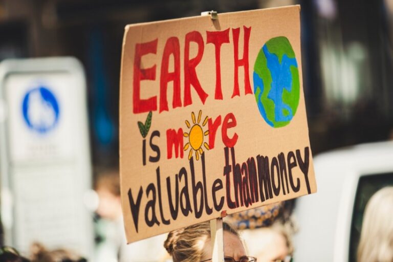 La Terre a plus de valeur que l’argent