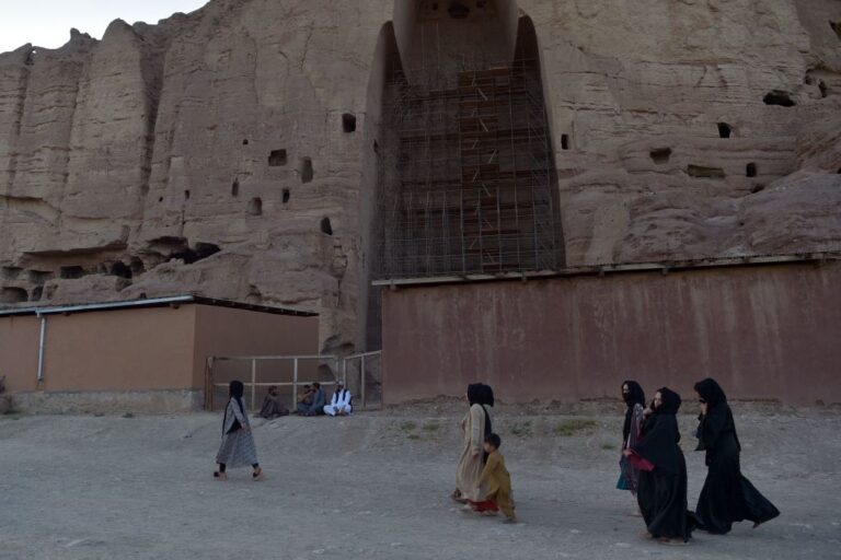 37 sites archéologiques en Afghanistan détruits et ciblés par un pillage systématique, selon une étude