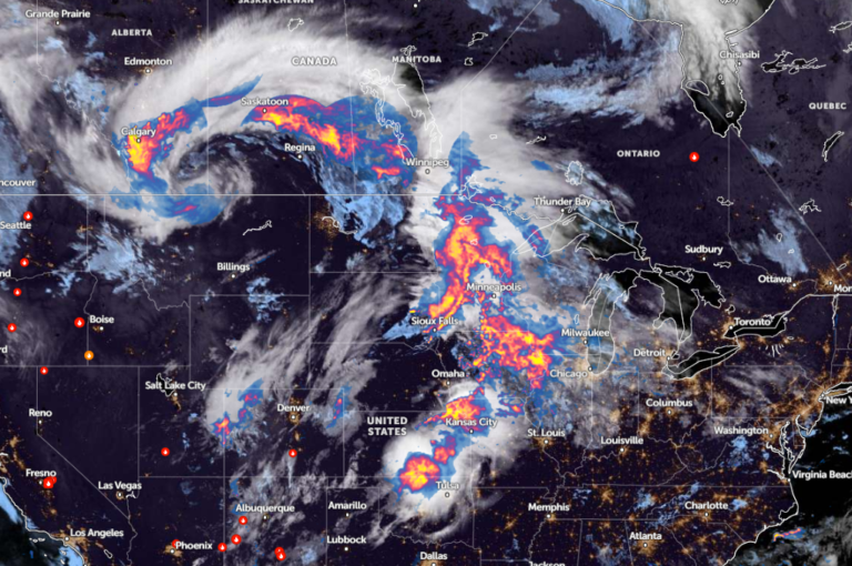 Zoom Earth Satellite via NOAA - NESDIS