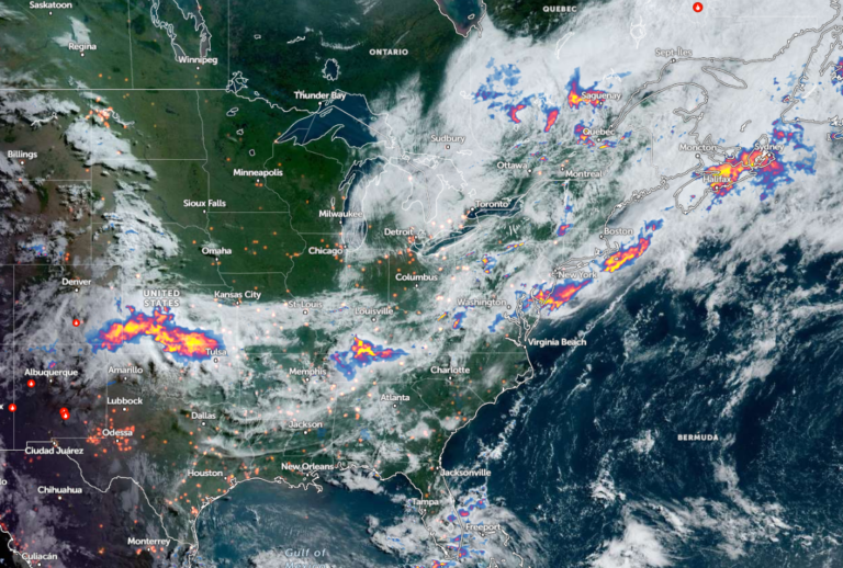 Zoom Earth Satellite via NOAA - NESDIS
