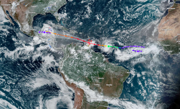 Zoom Earth Satellite via NOAA - NESDIS