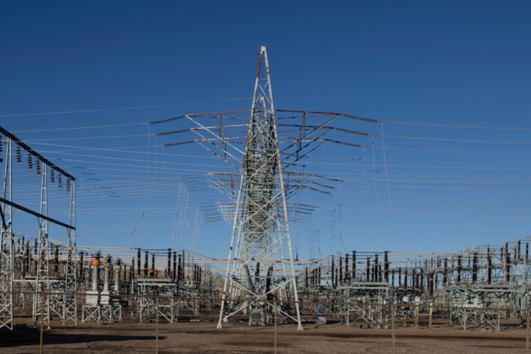A substation at the coal-fired Naughton power plant in Kemmerer, Wyo. Credit: Natalie Behring/Getty Images