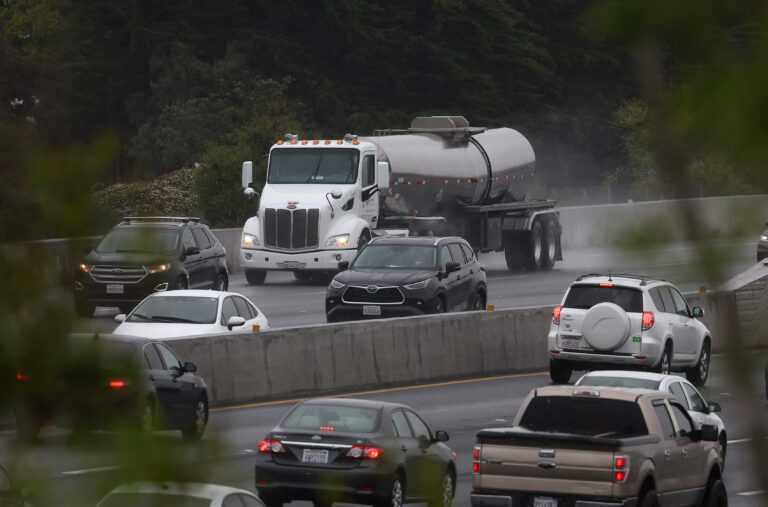 Engine Fuel Economy Rules for Heavy Trucks